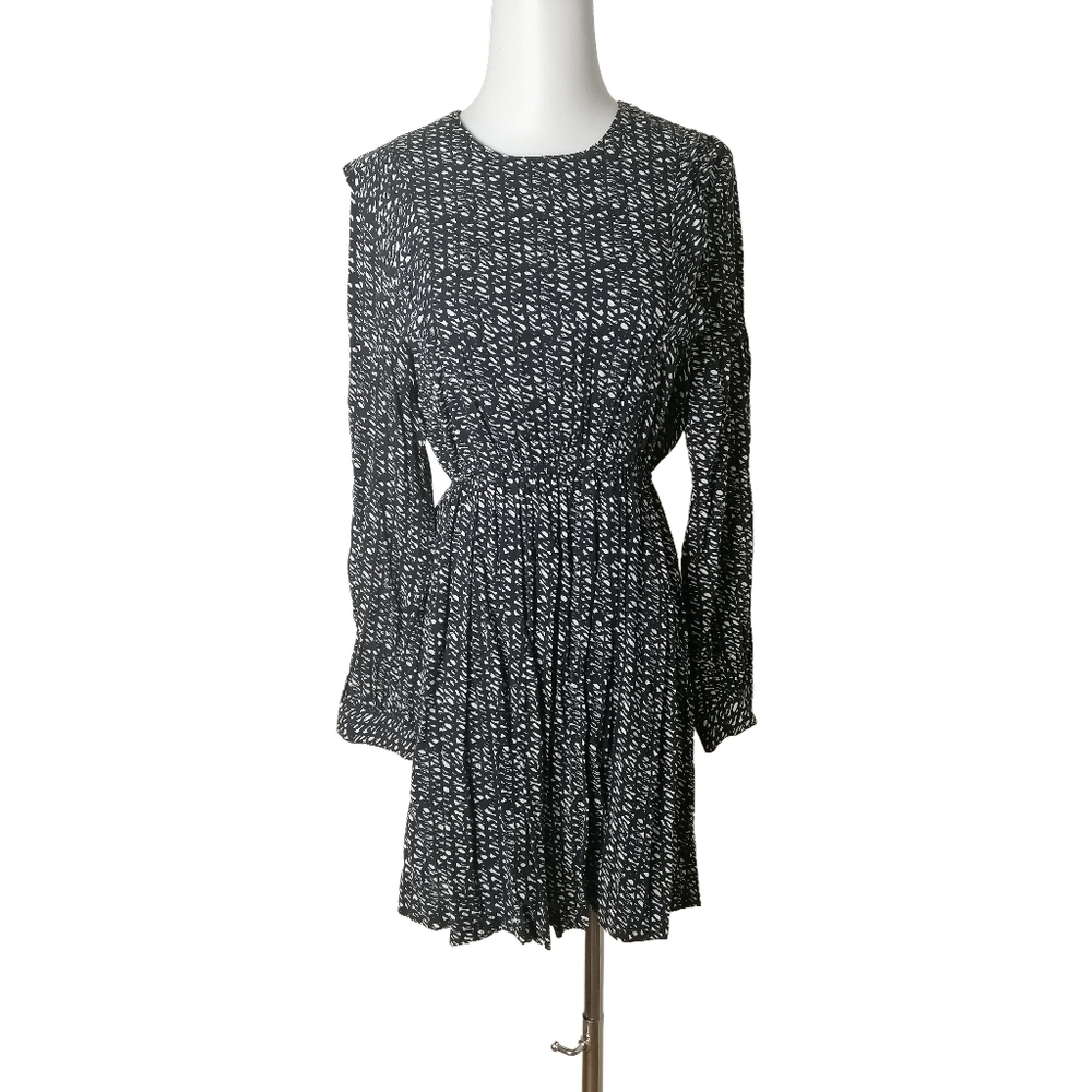 💠 navy & white cotton blend crew neckline long sleeve dress by every Sunday